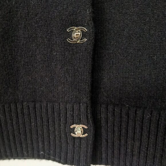 Chanel Black Cashmere Wool Cardigan - Picture 7 of 11